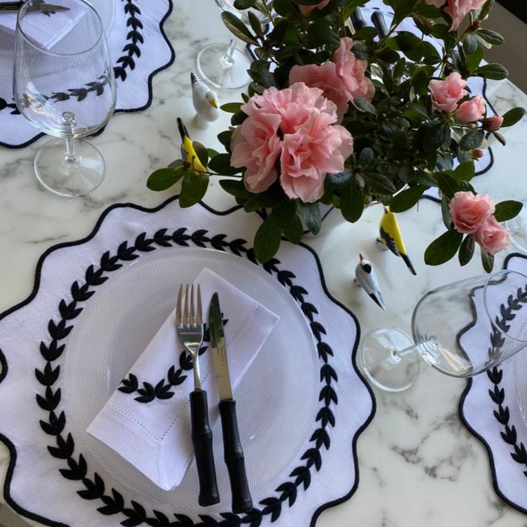 Black & White Placemat & Napkin Set